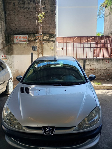 Peugeot 206 1.6 Xr Premium