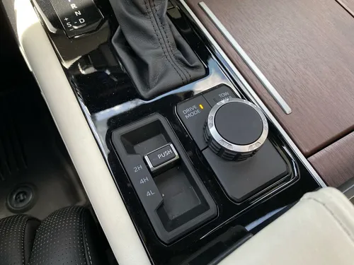 Toyota Sequoia Capstone Hibrida