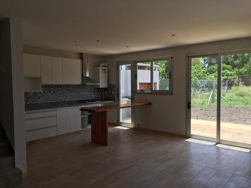 Imagen 6 de 30 de Casa En Venta En Manuel B. Gonnet Barrio San Antonio Dacal Bienes Raices
