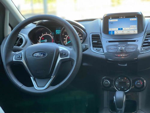 Imagen 11 de 14 de Ford Fiesta Kinetic Design 1.6 Titanium Powershift 120cv