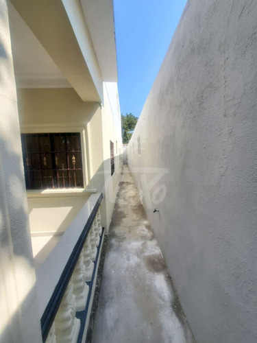 Imagen 22 de 27 de Amplia Casa En Venta. Gurabo (jpc-225)
