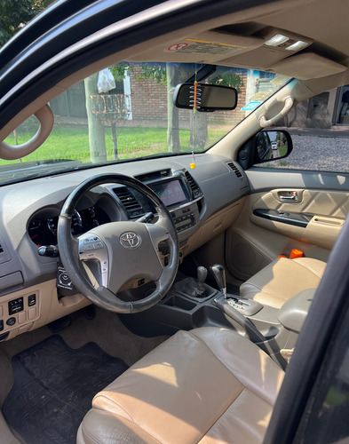 Toyota Hilux Sw4 3.0 Srv Cuero I 171cv 4x4 5at - A4