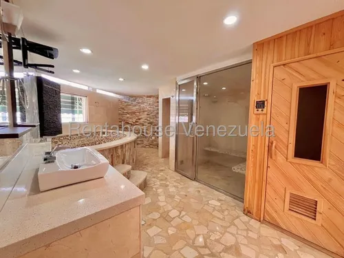 Casa En Venta En El Peñon Rvz