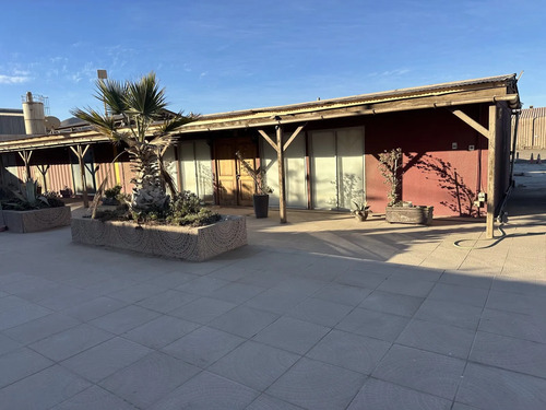 Arriendo Industrial  Terreno 5000 M2 - Oficinas Y Galpón