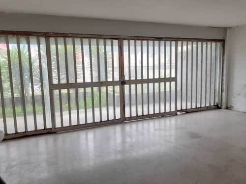 Imagen 2 de 12 de Colinas De Bello Monte Townhouse 290m2 En Venta Para Remodelar Jc