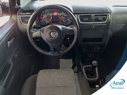Imagem 4 de 9 de Volkswagen Fox 1.0 Mi Trend 8v Flex 4p Manual