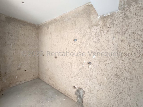 Apartamento En Venta Con Financiamiento El Bosque Resd Fendi Maracay (planta Electrica) 25-2050
