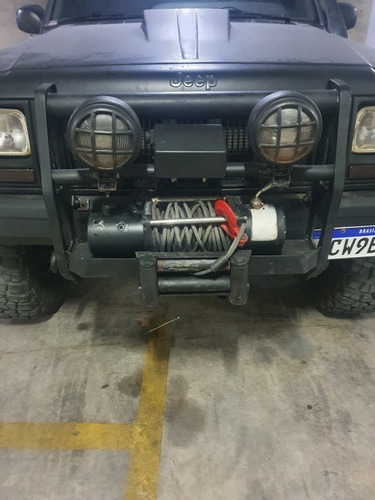 Jeep Cherokee 1998 4.0 Sport Aut. 5p