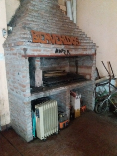 Imagen 3 de 14 de Casa De 4 Ambientes Con Garage Y Parrilla