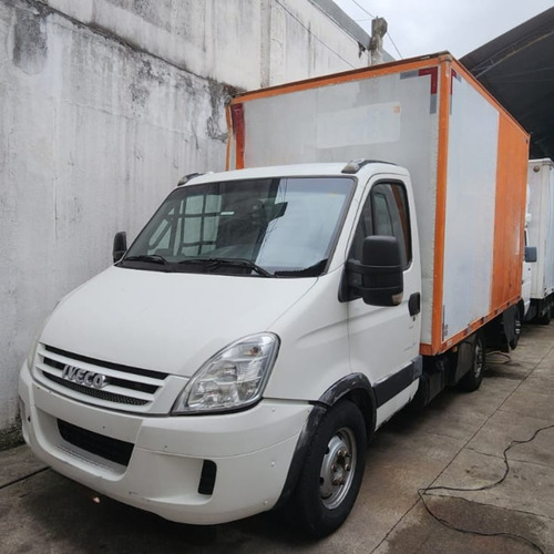 Iveco Daily 35s14 Ano 2008 Baú