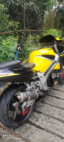Imagen 13 de 15 de Suzuki Gsxr Srad