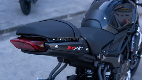 Imagen 3 de 15 de Voge 300 Ac Moto Cafe Racer 2022 Frenos Abs Usado