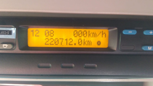Imagem 9 de 12 de Carreta Tanque Iveco Stralis 360 Segundo Dono