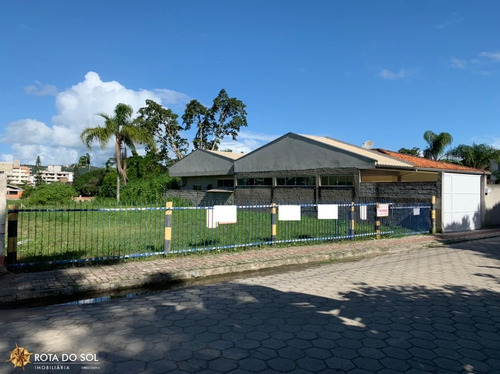 Imagem 4 de 7 de Terreno Com 362m² À Venda Na Praia De Bombas - T086