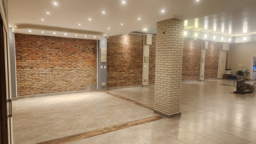 Alquiler Local Comercial 2 Plantas 680m2 Totales, Ideal Oficinas Brazo Oriental