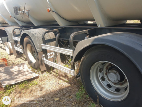 Imagem 7 de 15 de Carreta Vanderleia Noma S/ Pneus 45-44-43-42 Rod. 295 2014