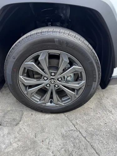 Toyota RAV4 Limited Hybrid
