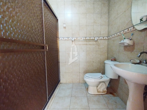 Townhouse En El Conj. Resd. La Abadía, Villa Granada