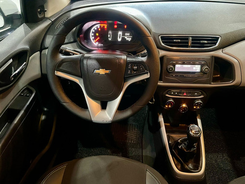 Chevrolet Onix Onix Hatch LT 1.0 8V FlexPower 5p Mec.