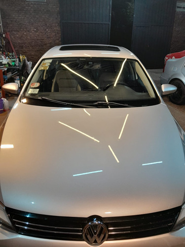 Volkswagen Vento 2.5 Luxury 170cv