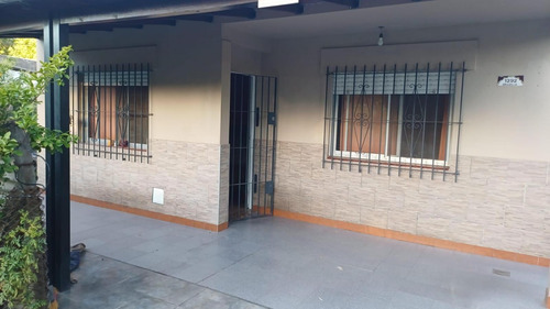Dúplex En Venta - 2 Dormitorios 1 Baño - 354mts2 - Guernica