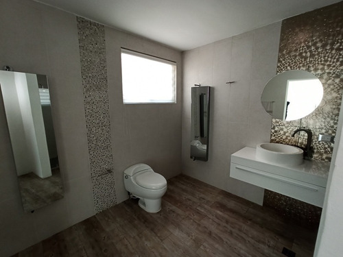Imagen 17 de 25 de Adriana Atienzo Vende | Moderna Casa En Guataparo Country Club (foc-648)