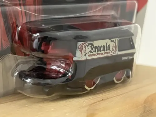 Hot Wheels Volkswagen Kool Kombi Dracula - Pop Culture | MercadoLivre