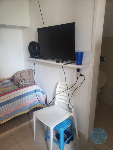 Imagem 15 de 15 de Excelente Apartamento No Bairro Do Tirol - V-11724