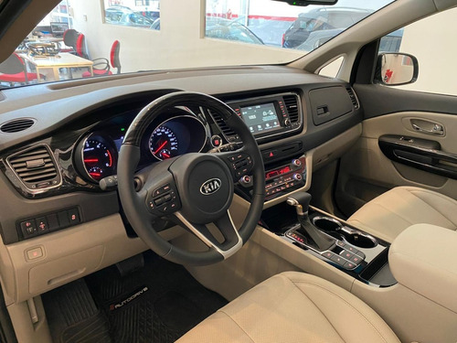 Kia Carnival 2.2 Crdi Premium Avn