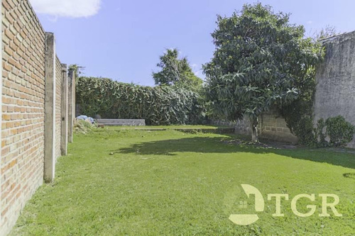 Oport X Viaje - Imponente Casa En Lote Propio. Ideal Dos Familias.