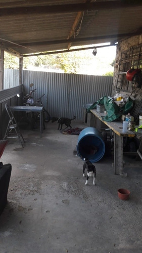Imagen 4 de 9 de Vendo Casa En Barrio Municipal, Es Toda Una Esquina.