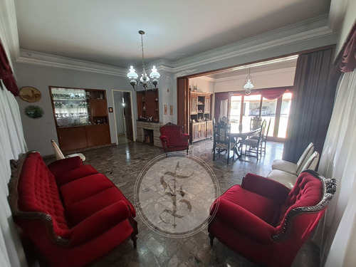 Hermoso Chalet Californiano - 3 Ambientes - En Villa Ballester Centro - Apto Credito Bancario