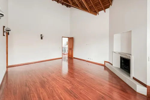 Casa En Arriendo/venta En San José De Bavaria. Cod A7174