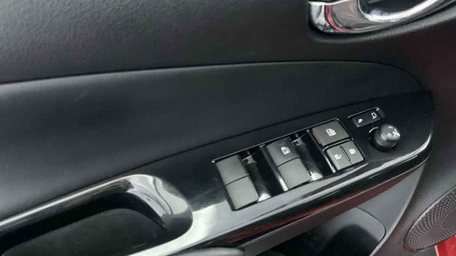 Imagen 13 de 15 de Toyota Yaris 2020 4p Sedan S Mt