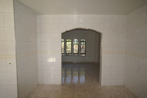 Imagem 16 de 30 de Sobrado Com 3 Dormitórios Para Alugar Por R$ 2.400,00/mês - Conjunto Residencial Parigot De Souza - Maringá/pr - So0074