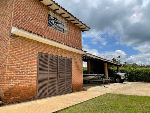 Imagen 16 de 18 de Julio Latouche Rentahouse Vende Casa En Safary Country Valencia 22-10056