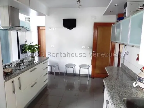 Venta De Ph En Los Chaguaramos
