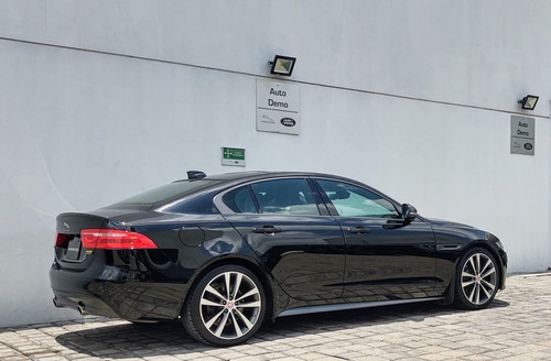 Jaguar Xe Sport 300 2019