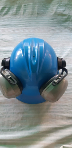Casco De Seguridad, Color Azul Con Tapa Oídos 
