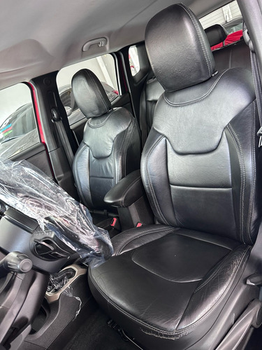 Jeep Renegade 1.8 Longitude Flex Aut. 5p