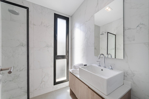 En Venta Duplex 3 Dorm. En Complejo Distrito 20 B° Poeta Lugones