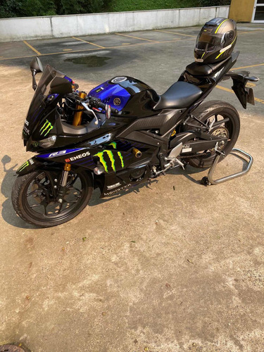 Imagem 2 de 15 de Yamarra Yzf-r3 Monster