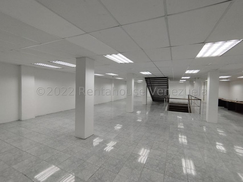 Imagen 8 de 12 de Livy Ramírez Vende Edificio En Los Dos Caminos Mls #23-7680