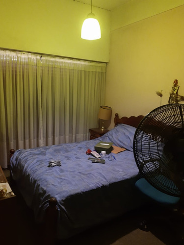 Imagen 6 de 13 de Venta De Casa Con Tres Departamentos