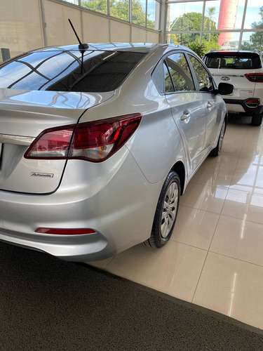 Imagem 12 de 15 de Hyundai Hb20s 1.6 Comfort Plus 16v Flex 4p Automático