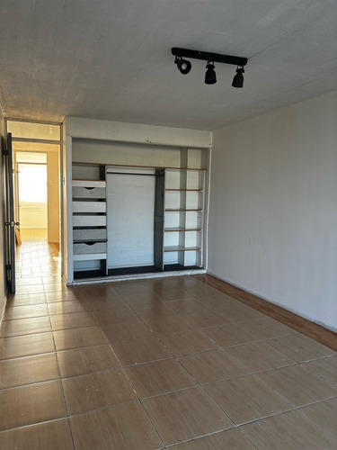 Departamento En Arriendo De 2 Dorm. En Estación Central