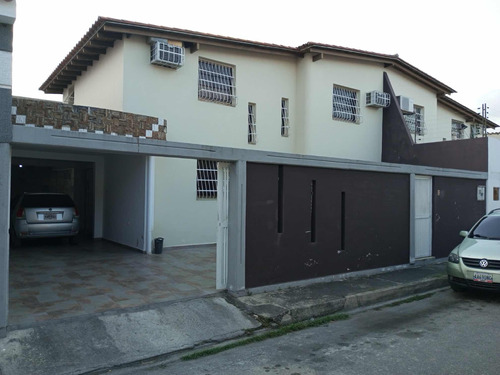 Townhouse En Venta La Morita I