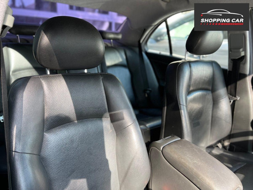 Imagen 6 de 17 de Mercedes-benz C220 Cdi 2.5 2004