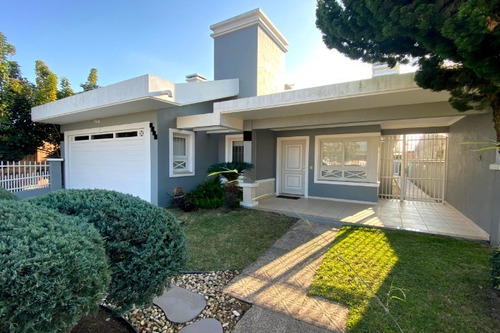 Imagem 1 de 30 de Casa À Venda Em Xangri-lá - Ca01469 - 69880250