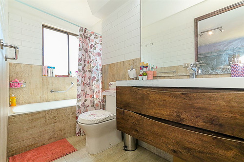 Con Vista Panorámica De 360°, Completamente Remodelado.